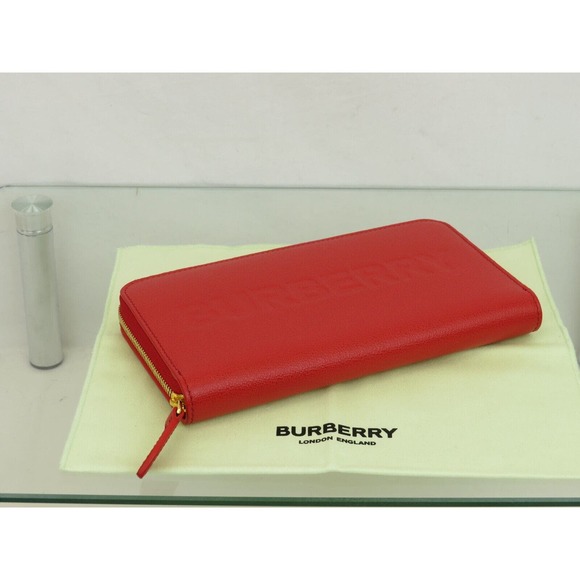 BURBERRY ELMORE RED LOGO EMBOSSED LEATHER ZIP AROUND CLUTCH CONTINENTAL WALLET - Picture 7 of 15